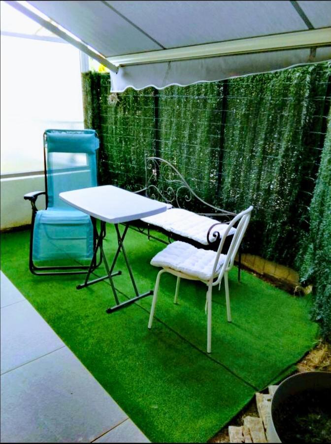 Nice View Jolie Studio Avec Jardin Exterior foto